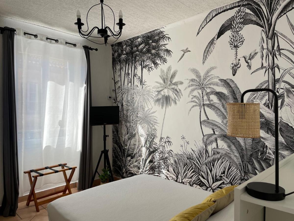 Hotel Le Flore Fréjus Kültér fotó