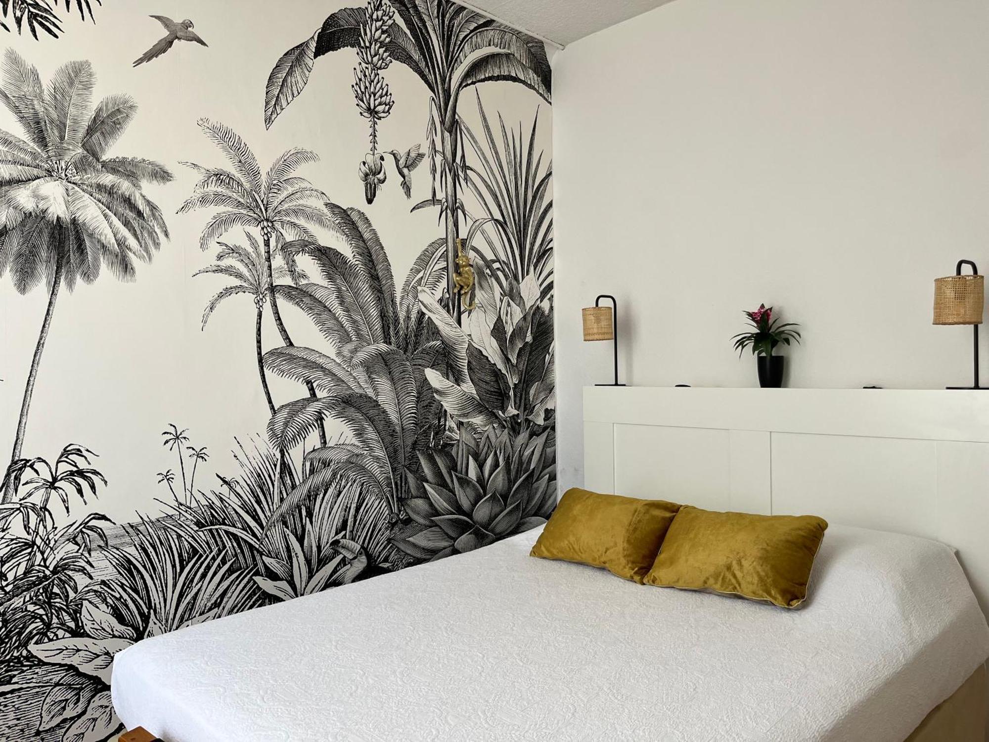 Hotel Le Flore Fréjus Kültér fotó