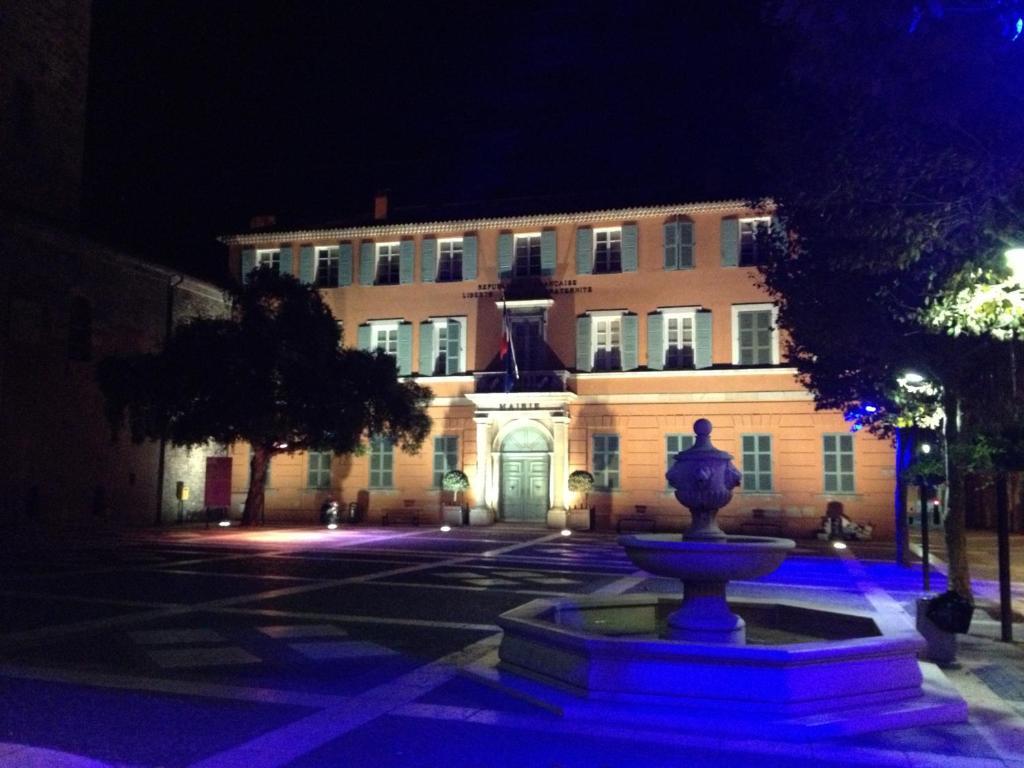 Hotel Le Flore Fréjus Kültér fotó